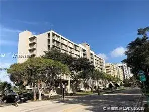 17500 N Bay Rd # S601, Sunny Isles Beach FL 33160