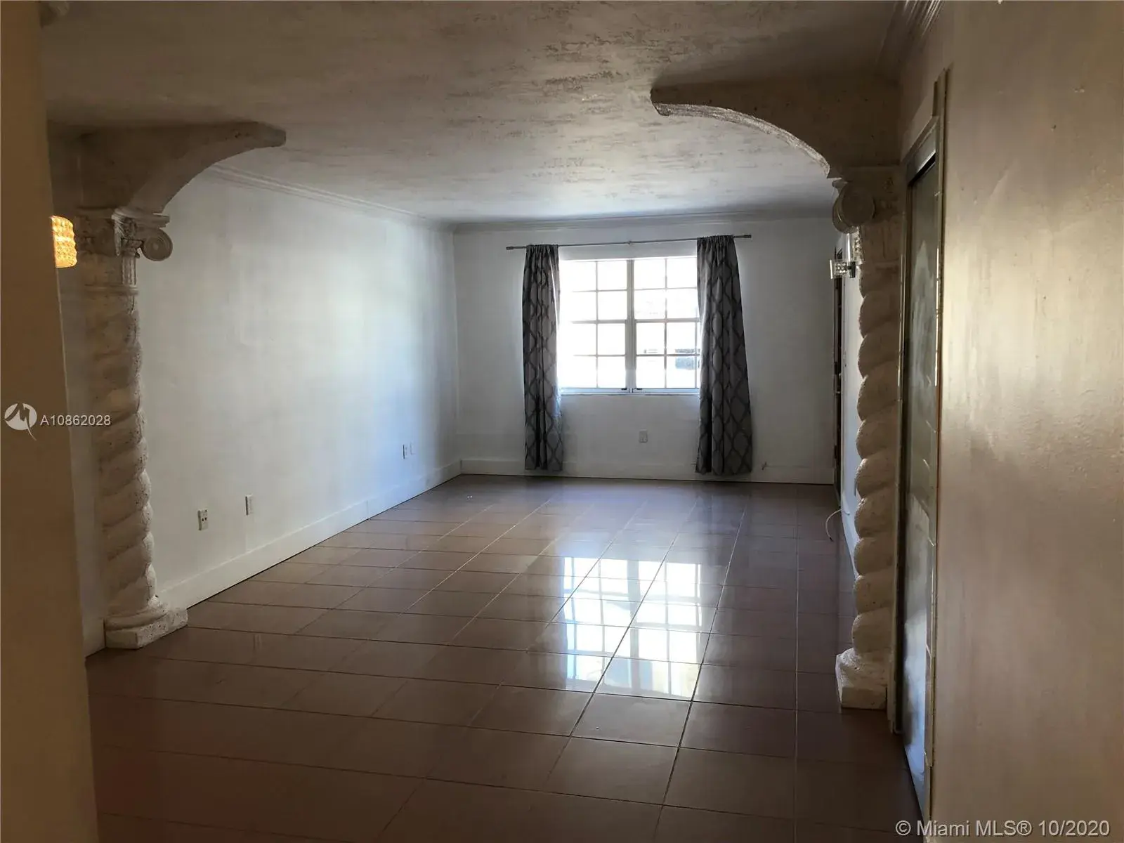 201 Galen Dr # 102W, Key Biscayne FL 33149