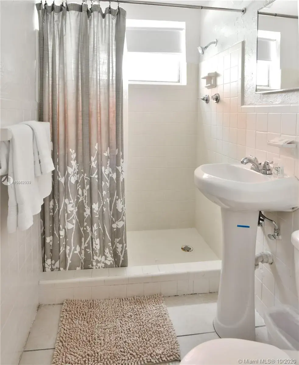 153 NW 29th St # 1, Miami FL 33127