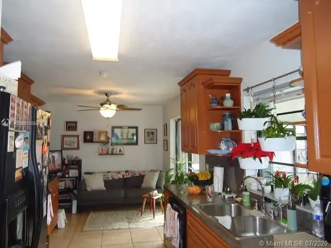 1254 N Fieldlark Ln, Homestead FL 33035 photo 3