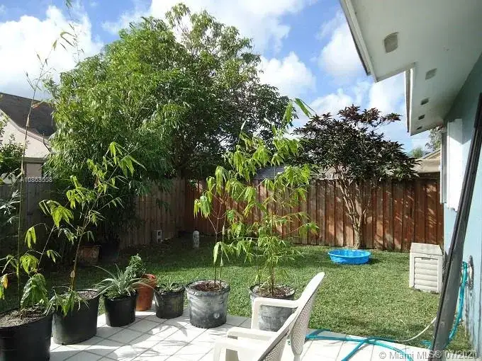 1254 N Fieldlark Ln, Homestead FL 33035 photo 5