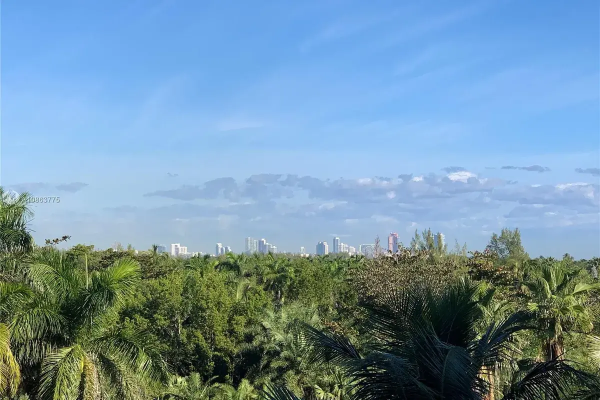 177 Ocean Lane Dr # 512, Key Biscayne FL 33149