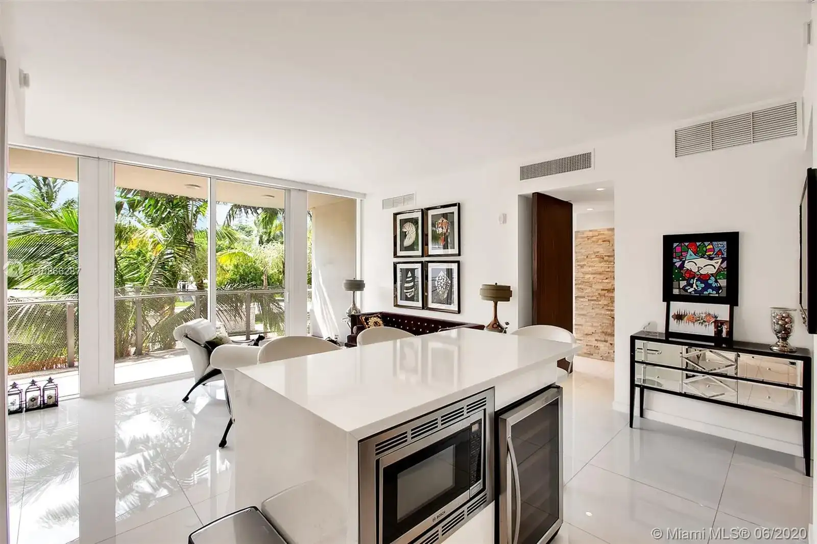 2100 Park Ave # 201, Miami Beach FL 33139 photo 2