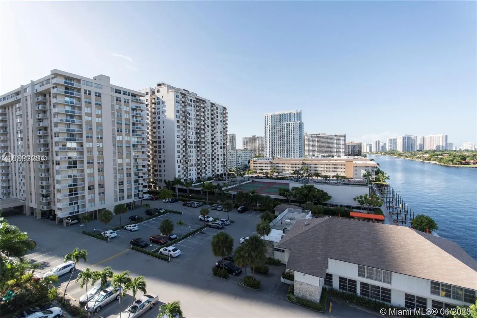 1833 S Ocean Dr # 812, Hallandale Beach FL 33009