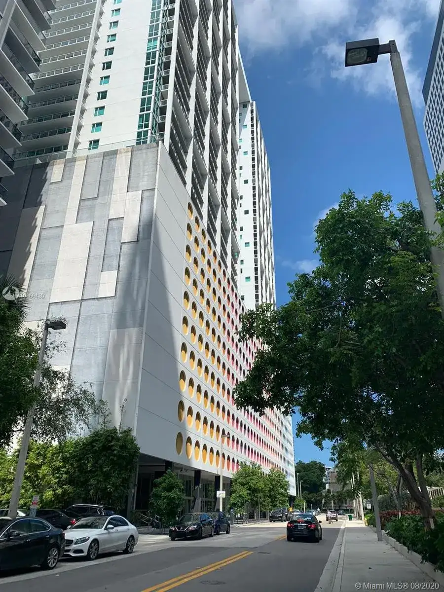 55 SE 6th St # 2404, Miami FL 33131 photo 2