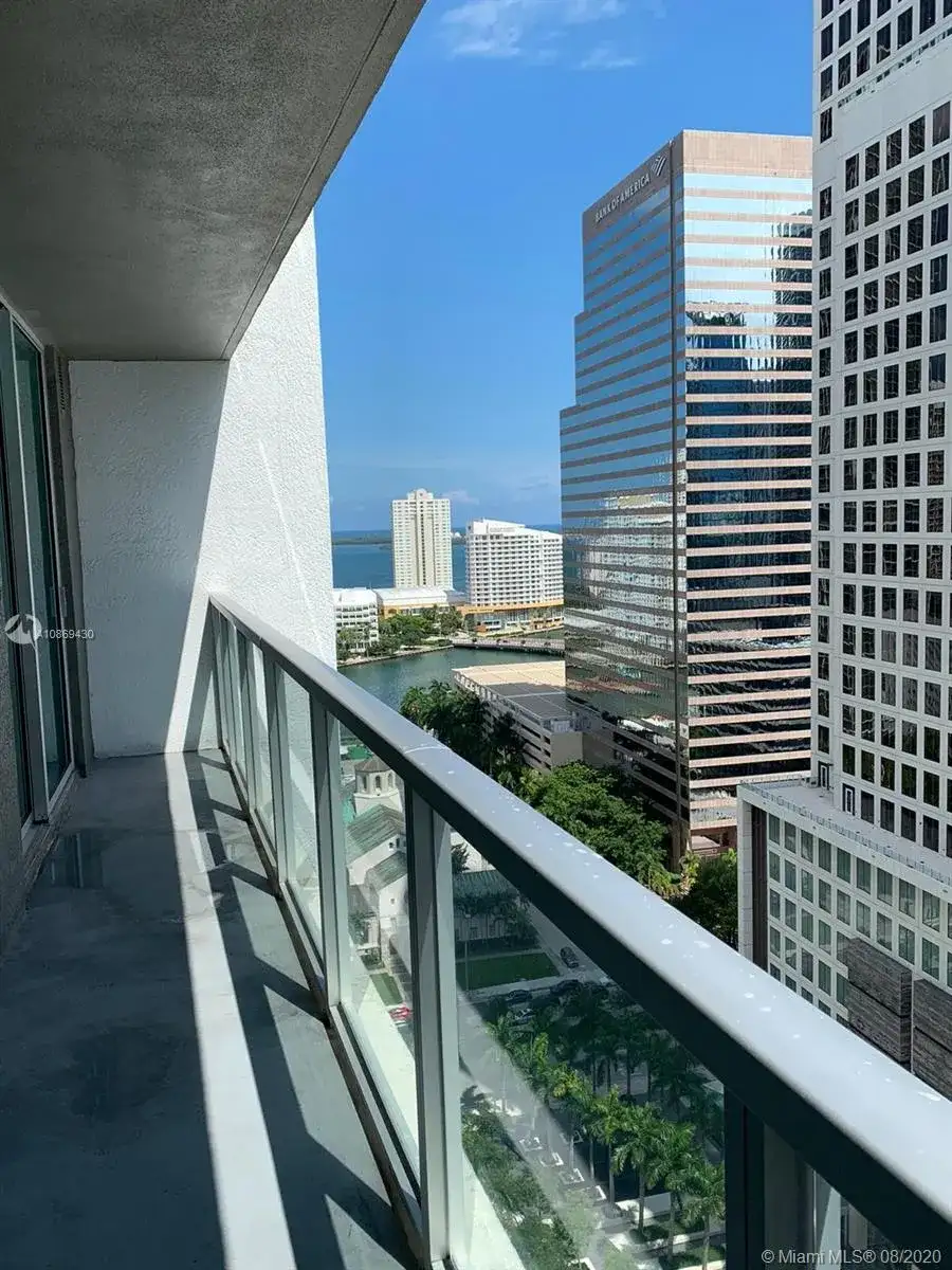 55 SE 6th St # 2404, Miami FL 33131 photo 3