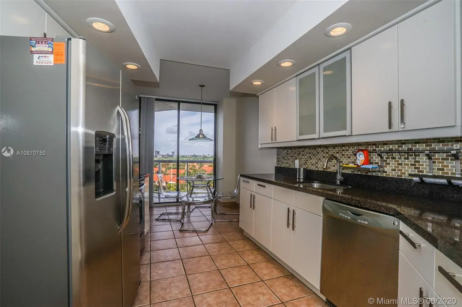 3610 Yacht Club Dr # 811, Aventura FL 33180