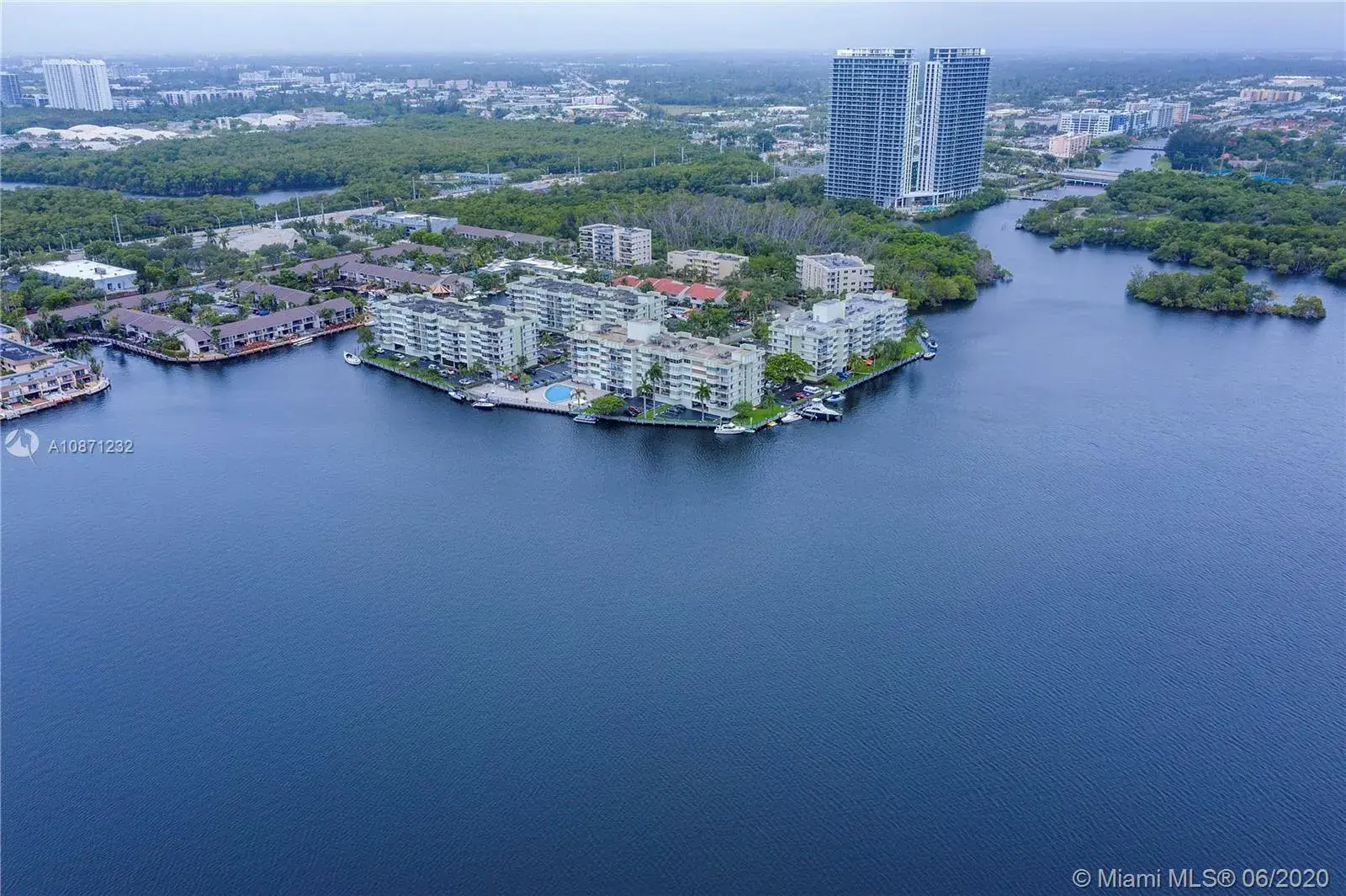 16570 NE 26th Ave # 3I, North Miami Beach FL 33160