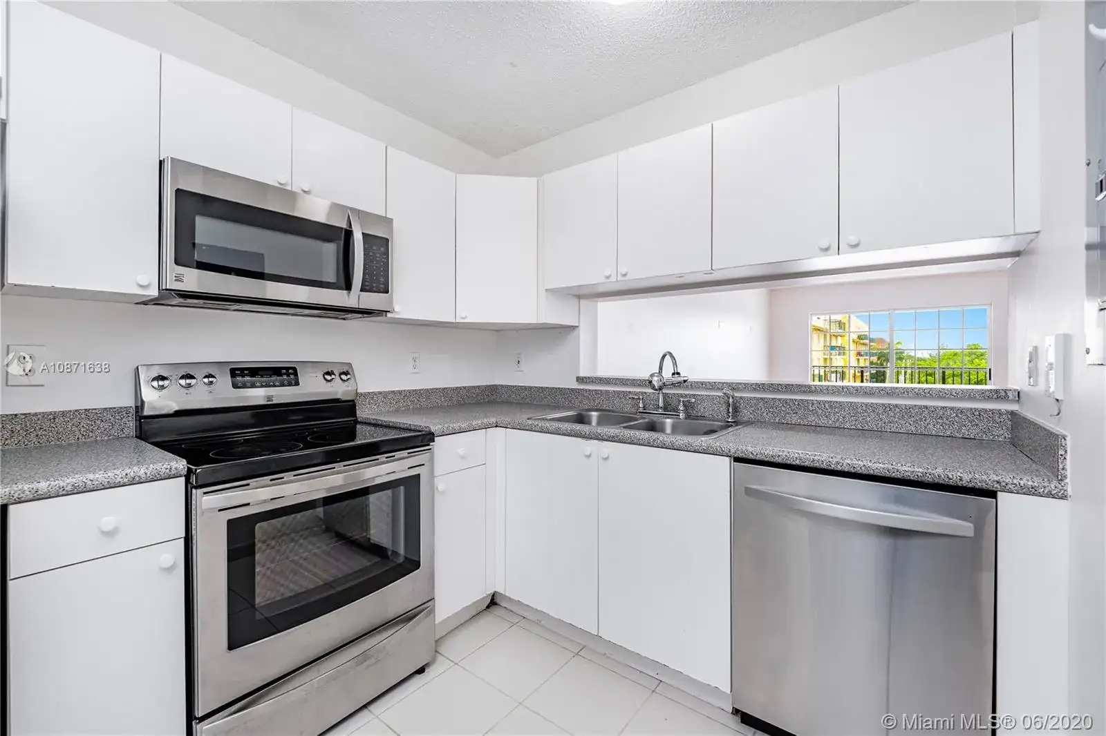 8900 Collins Ave # 401, Surfside FL 33154 photo 5