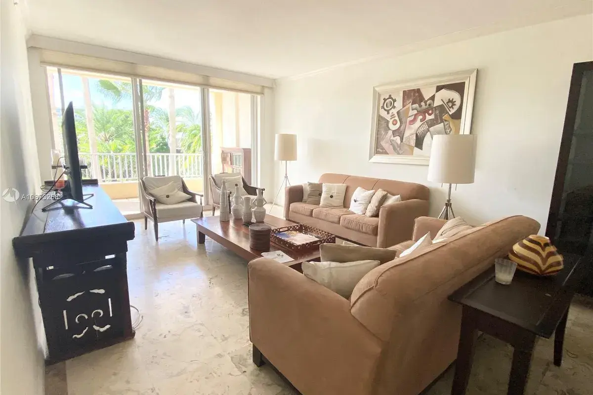 701 Crandon Blvd # 302, Key Biscayne FL 33149