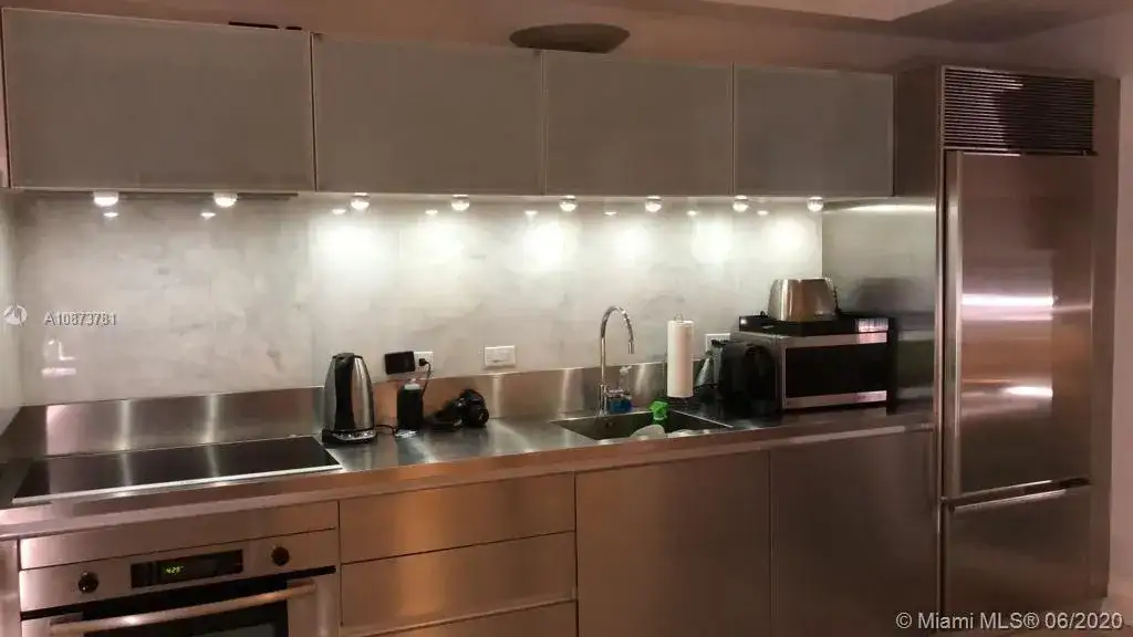 1040 Biscayne Blvd # 1505, Miami FL 33132 photo 2