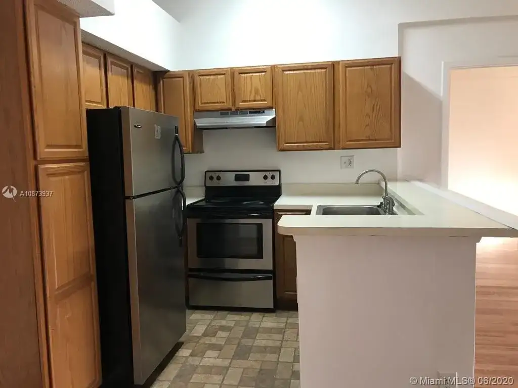 831 Lyons Rd # 23206, Coconut Creek FL 33063 photo 2