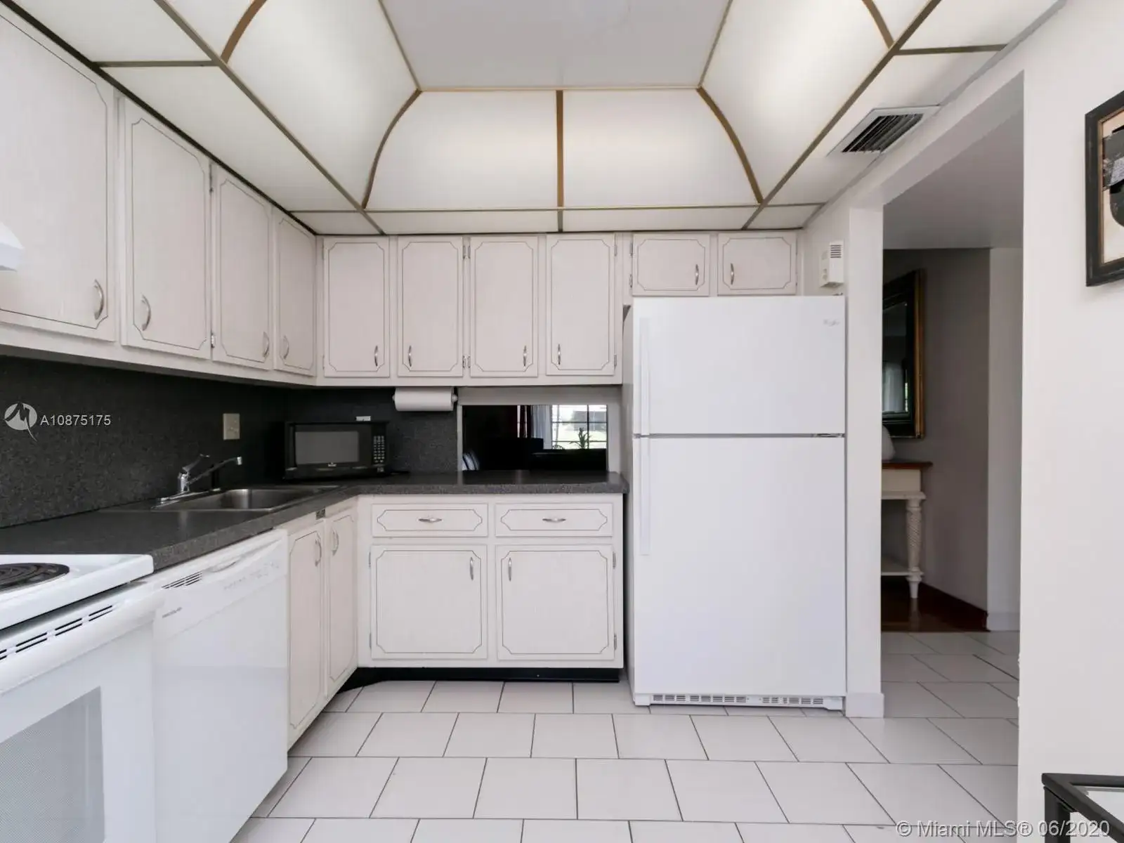 3001 NW 46th Ave # 102, Lauderdale Lakes FL 33313 photo 4
