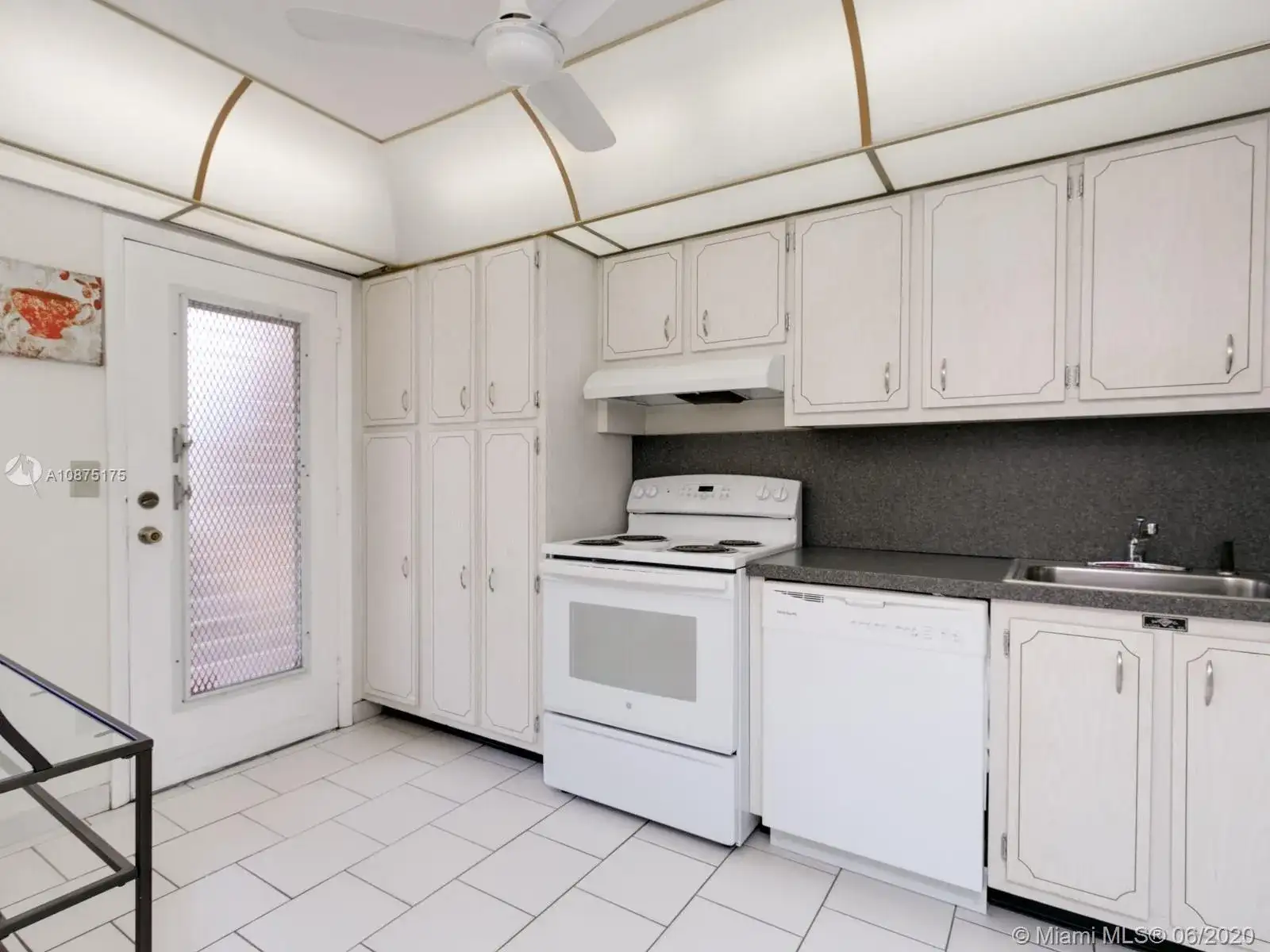 3001 NW 46th Ave # 102, Lauderdale Lakes FL 33313 photo 5