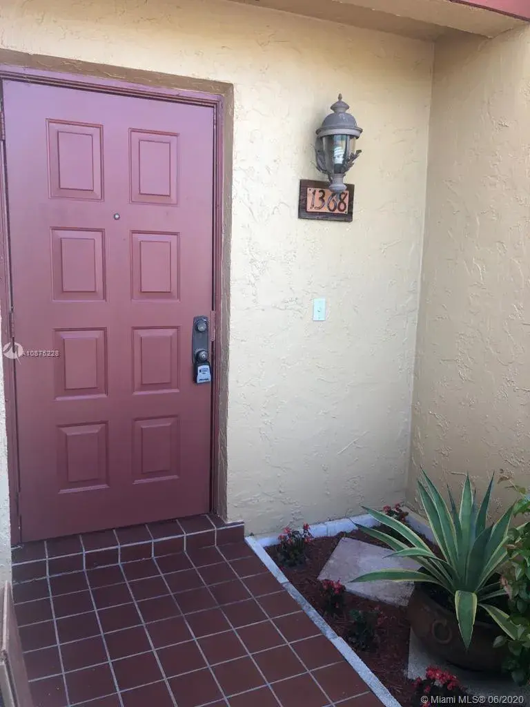 1368 NW 97th Ter # 273, Pembroke Pines FL 33024