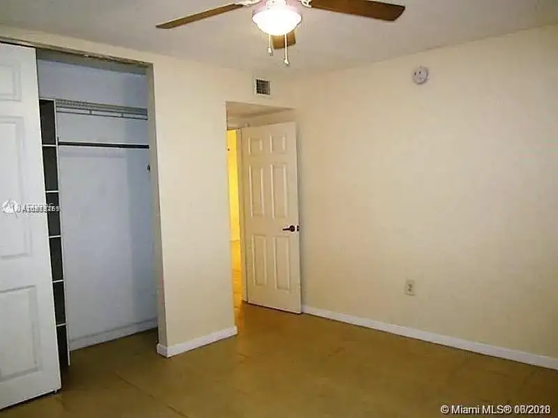 12890 NE 8th Ave # 101, North Miami FL 33161 photo 4