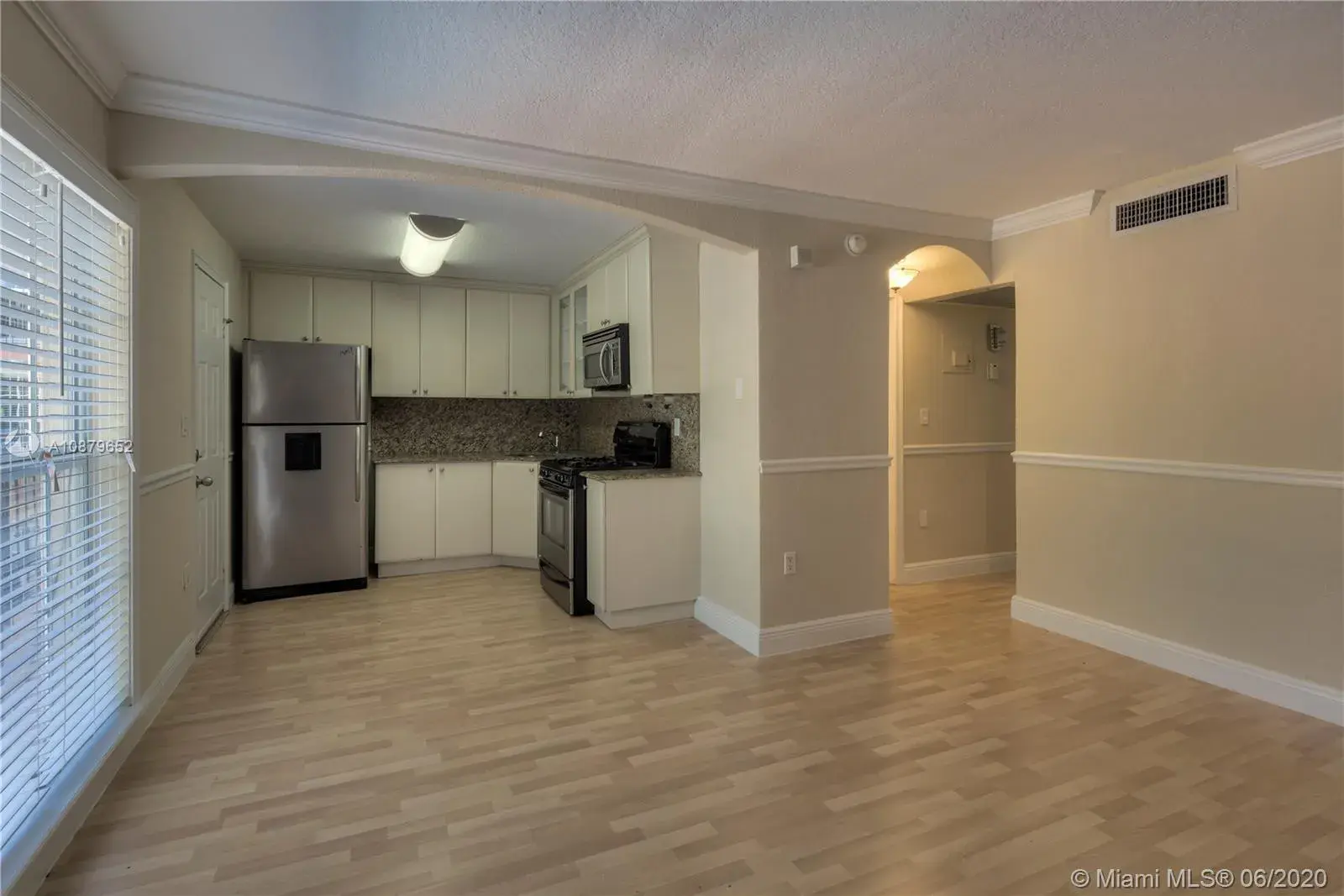 3245 Virginia St # 31, Miami FL 33133