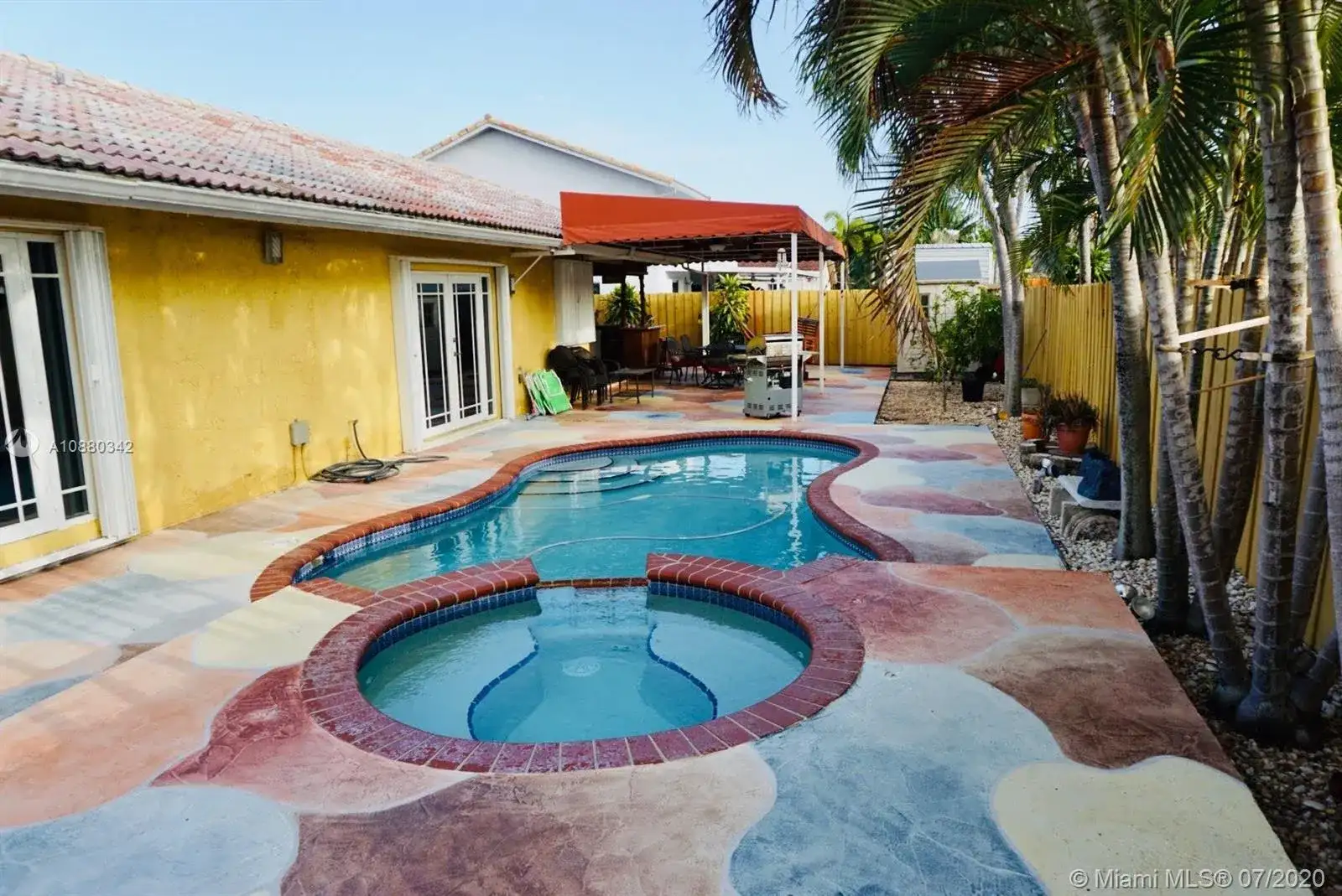 20040 NW 63rd Ave, Hialeah FL 33015 photo 4