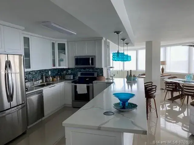 7135 Collins Ave # 1206, Miami Beach FL 33141
