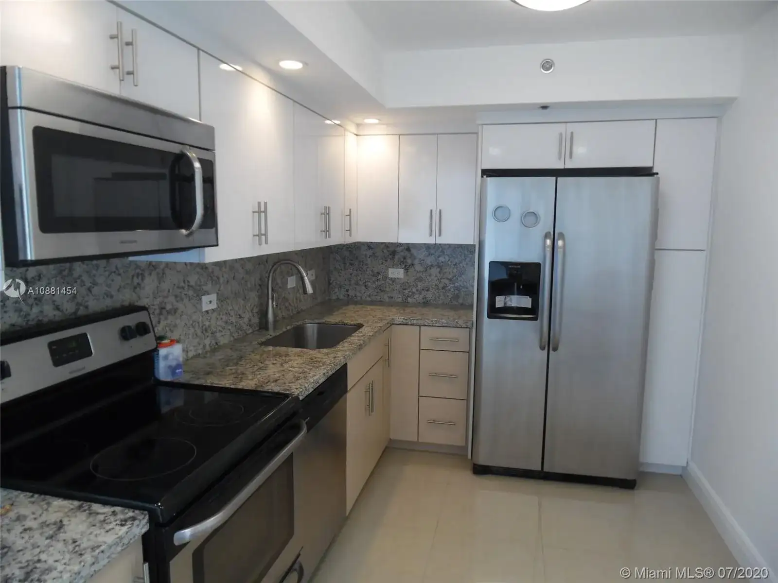 20515 E Country Club Dr # 1641, Aventura FL 33180 photo 5