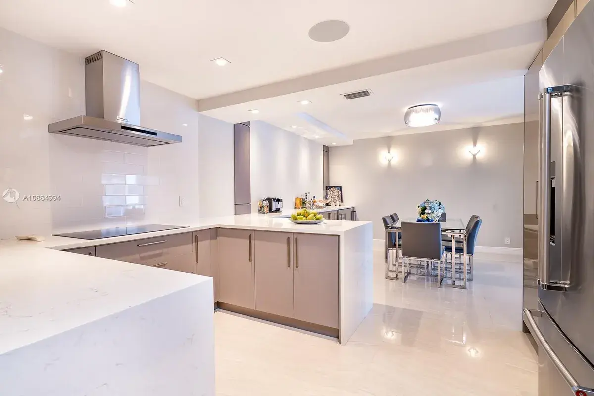 10155 Collins Ave # 1106, Bal Harbour FL 33154