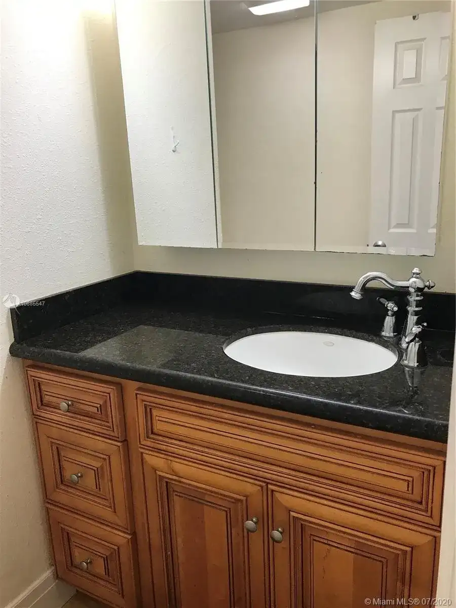 2935 NE 163rd St # 3F, North Miami Beach FL 33160 photo 4