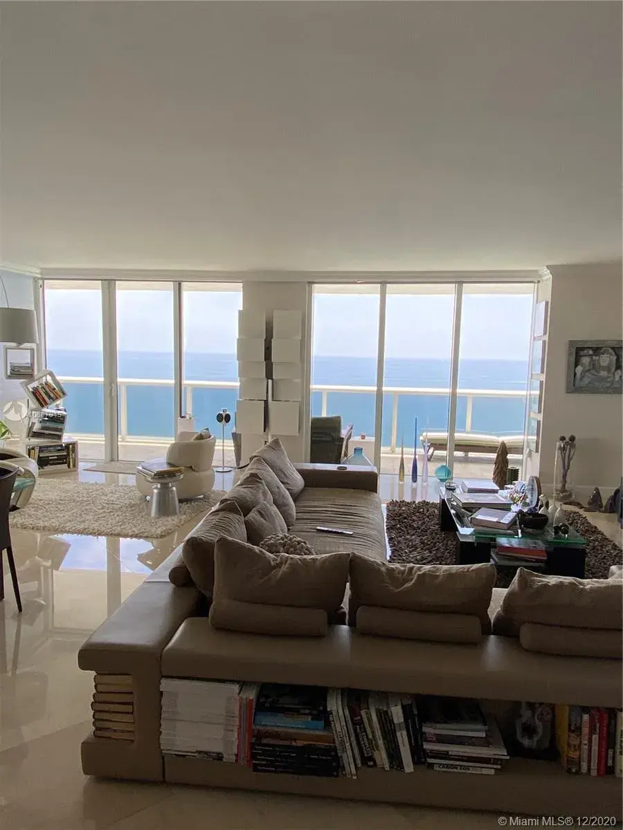1800 S Ocean Dr # 3701, Hallandale Beach FL 33009