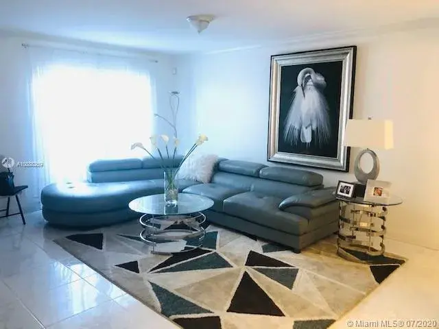 2204 NE 7th St # 3, Hallandale Beach FL 33009