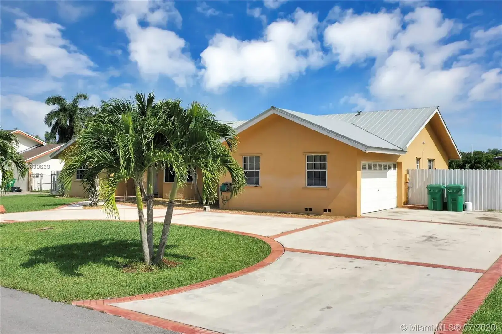 18810 SW 294th Ter, Homestead FL 33030 photo 3