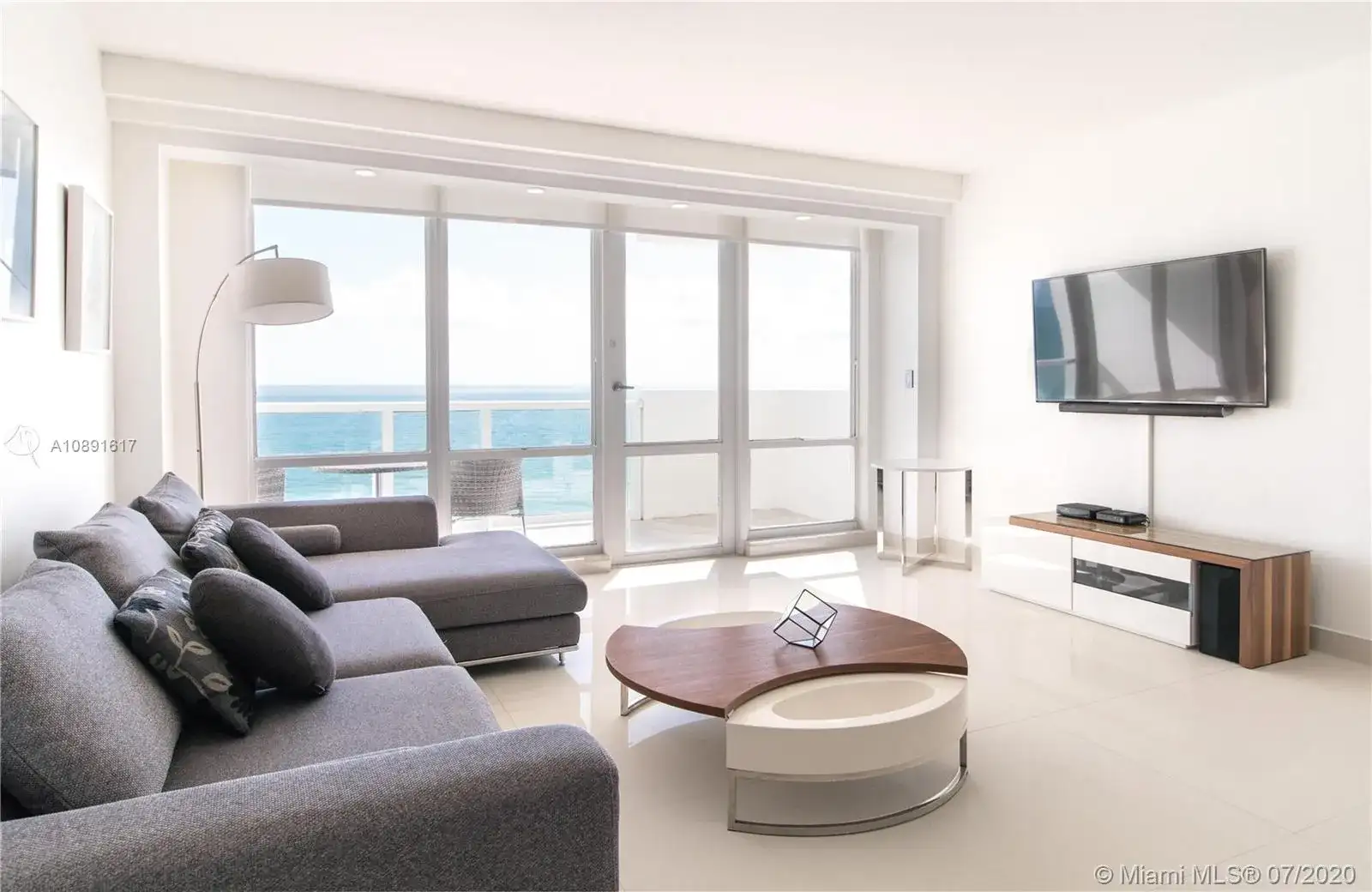 5601 Collins Ave # 1405, Miami Beach FL 33140 photo 3