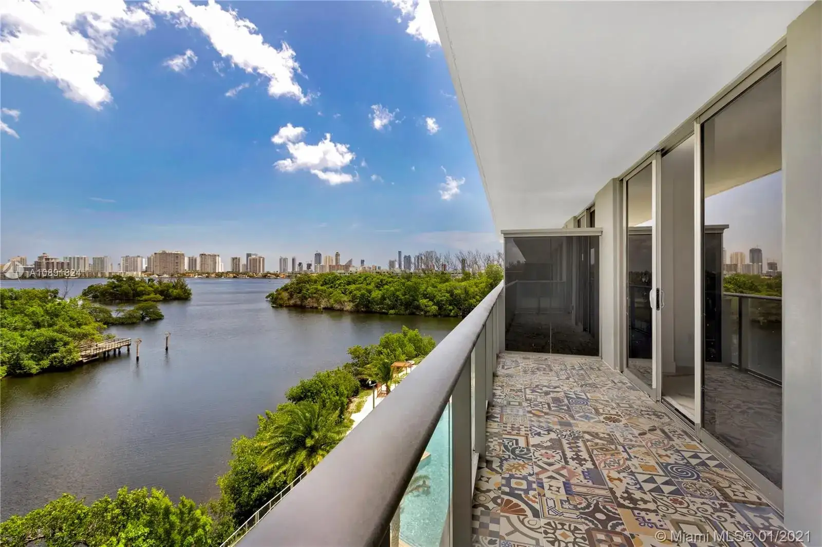16385 Biscayne Blvd # 805, North Miami Beach FL 33160 photo 2