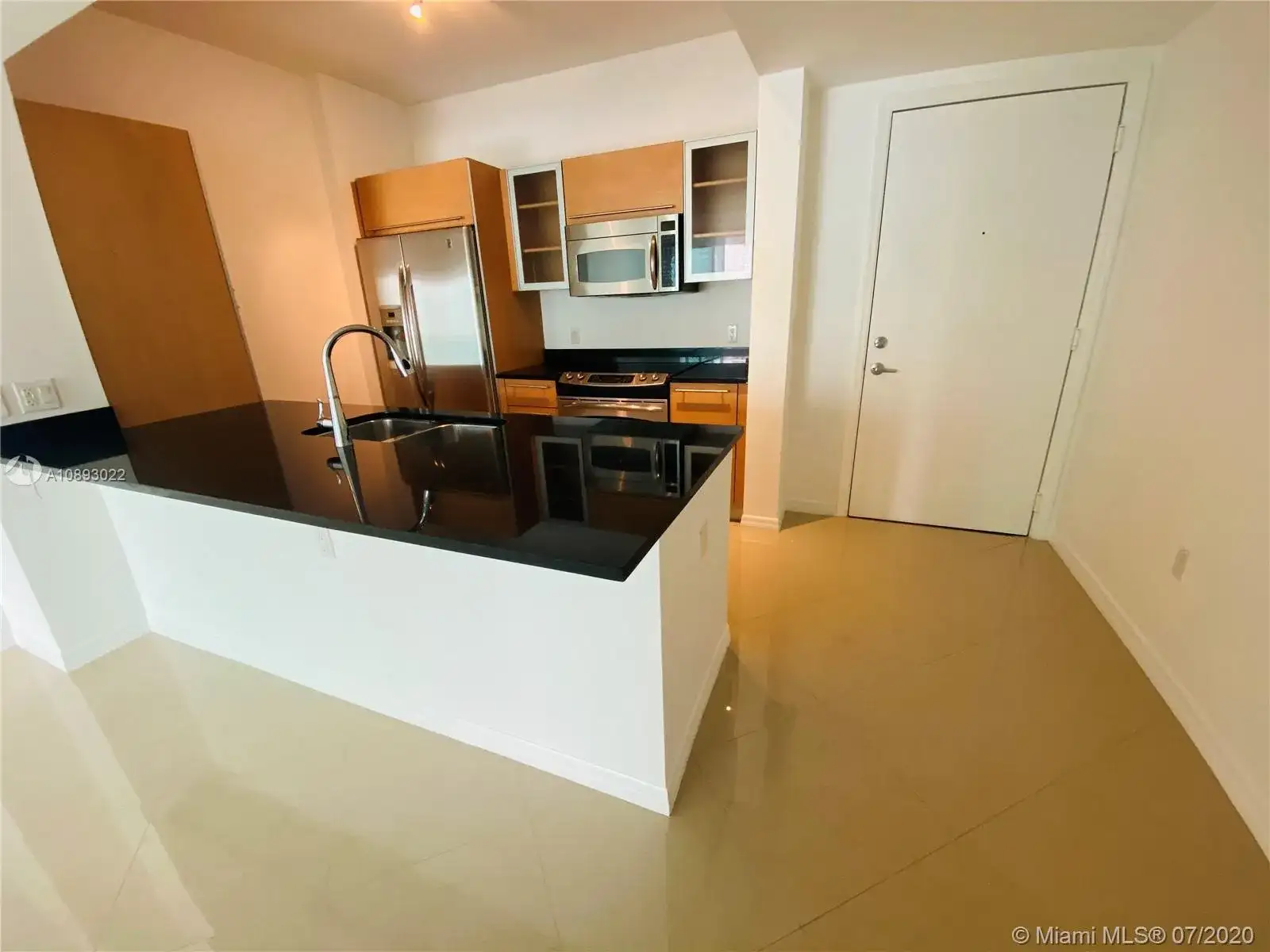 951 Brickell Ave # 2105, Miami FL 33131 photo 4