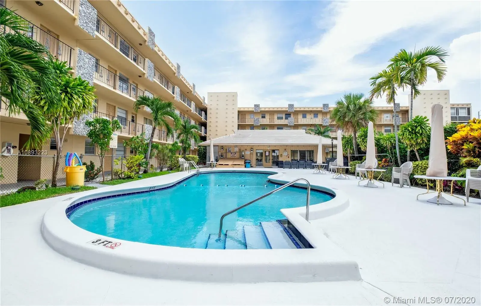 2145 Pierce St # 113, Hollywood FL 33020