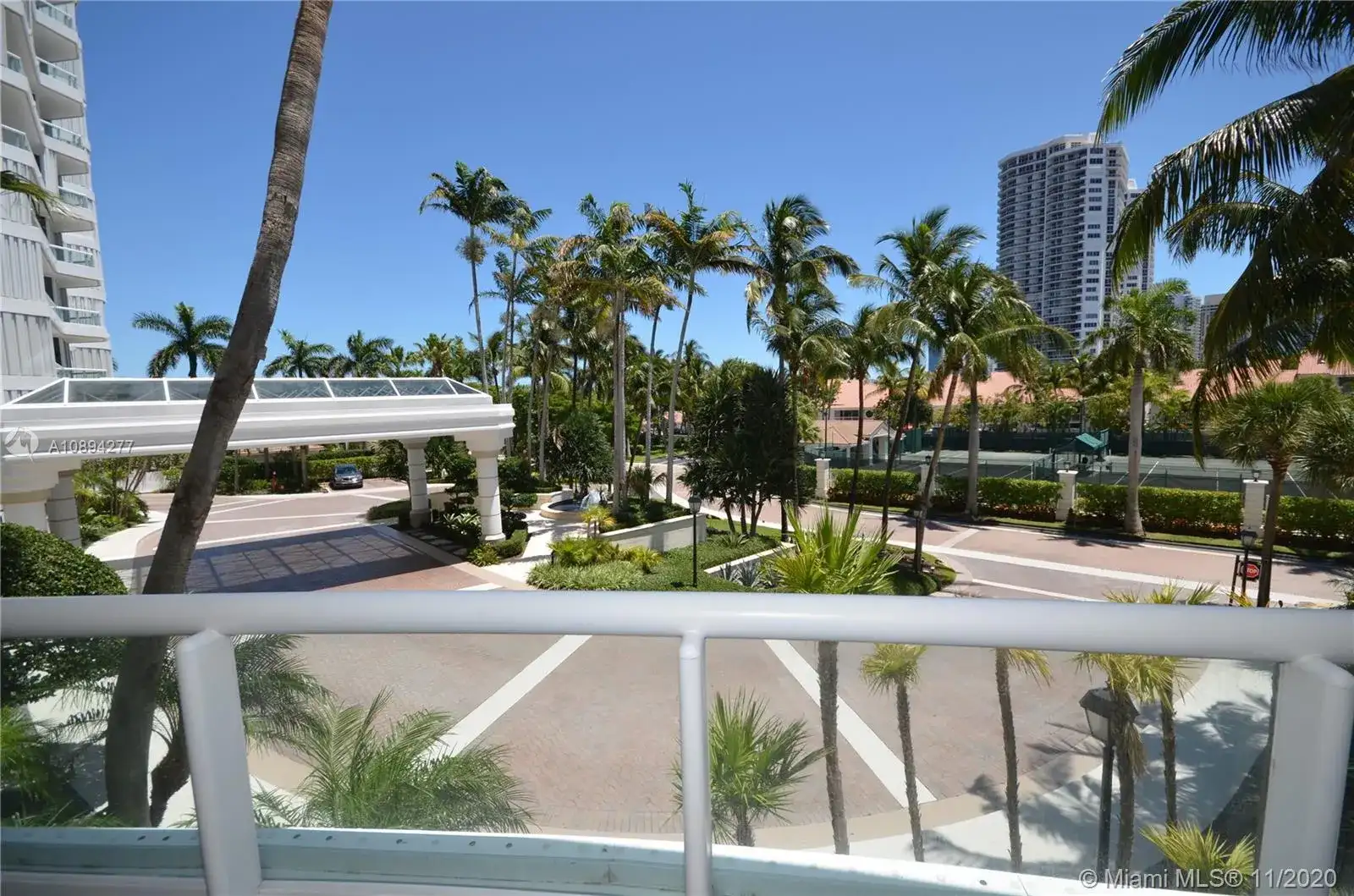 21050 Point Pl # 306, Aventura FL 33180 photo 2