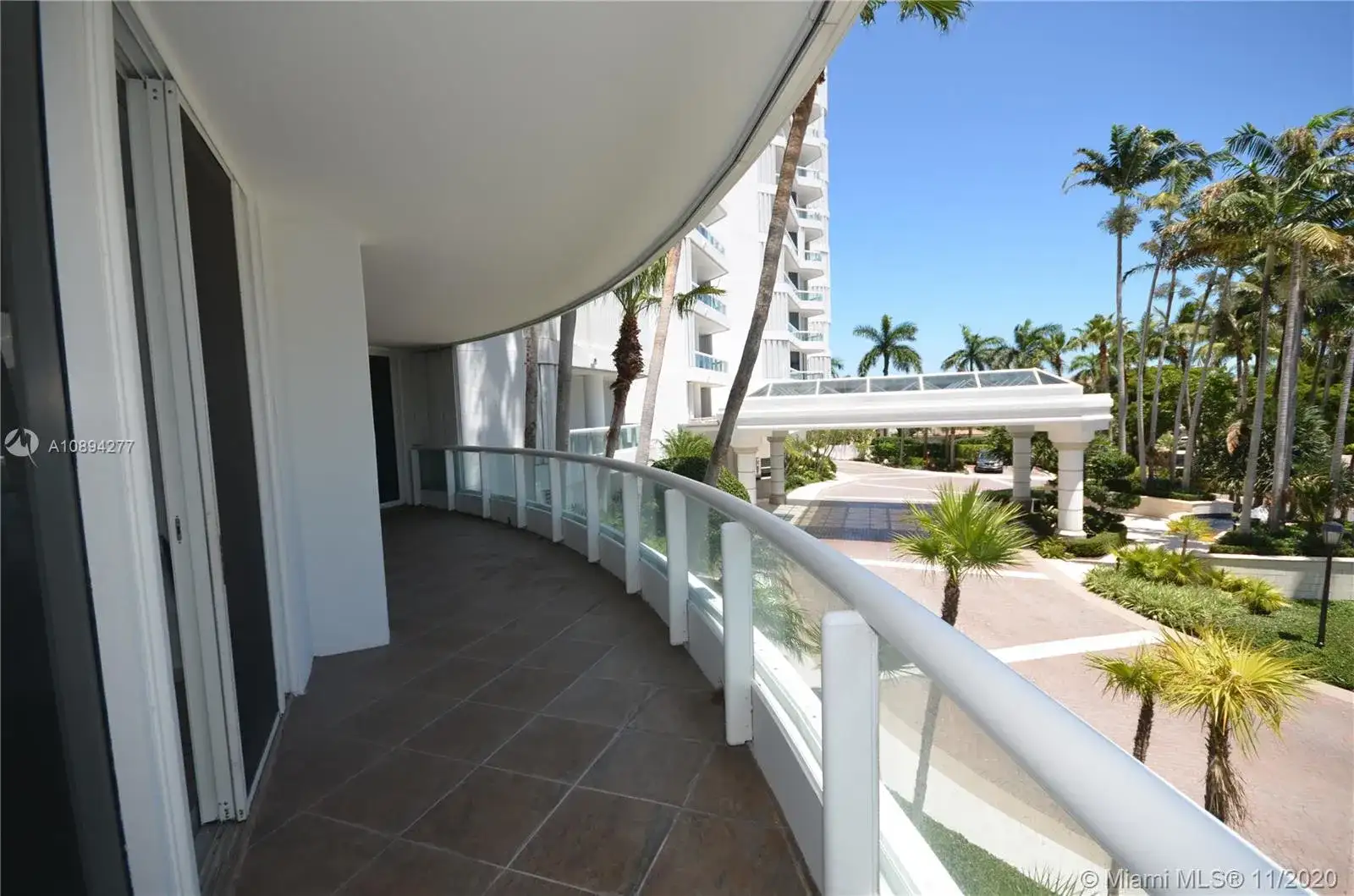 21050 Point Pl # 306, Aventura FL 33180 photo 3