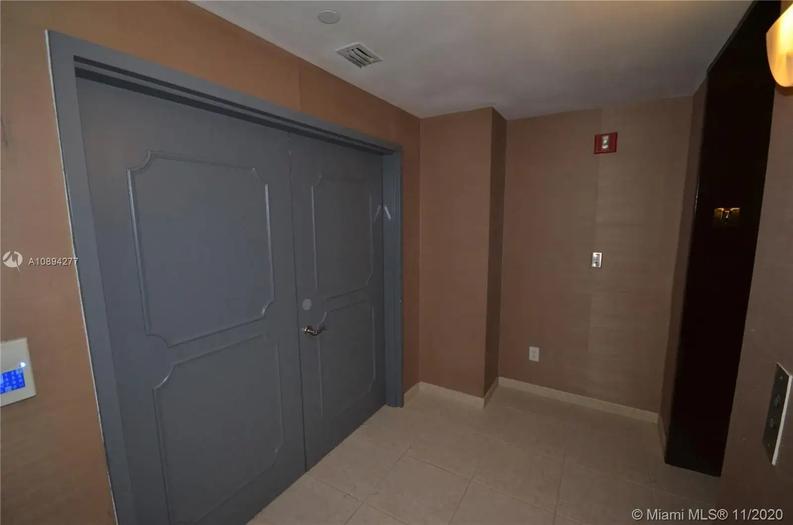 21050 Point Pl # 306, Aventura FL 33180 photo 5