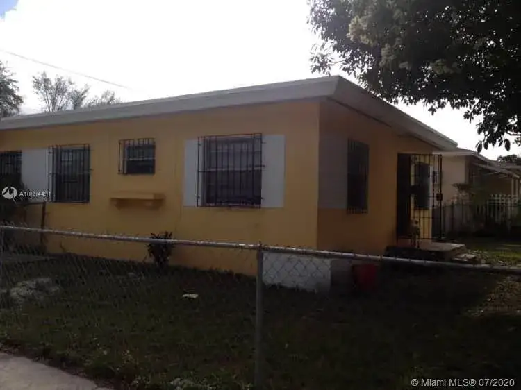 248 NW 69th St, Miami FL 33150 photo 2