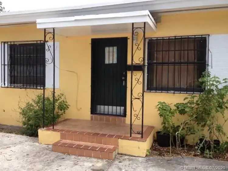 248 NW 69th St, Miami FL 33150 photo 3