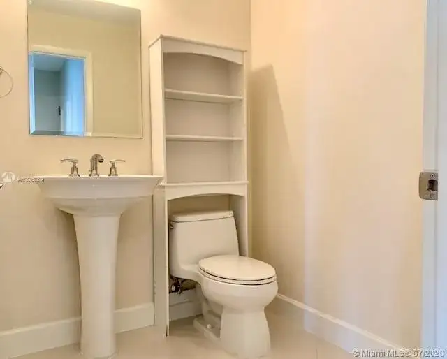 1945 S Ocean Dr # 1909, Hallandale Beach FL 33009 photo 4