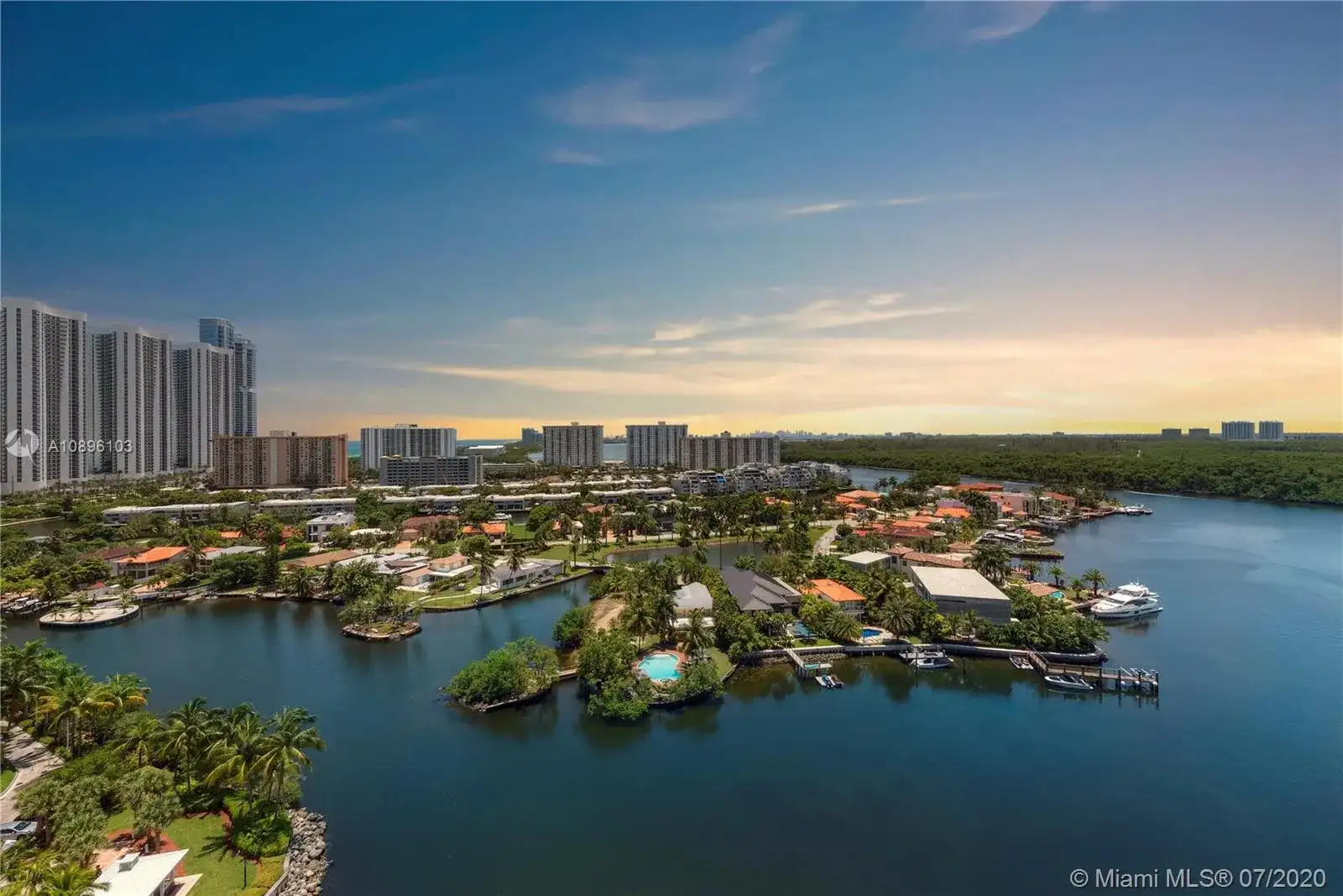 330 Sunny Isles Blvd # 1606, Sunny Isles Beach FL 33160 photo 2