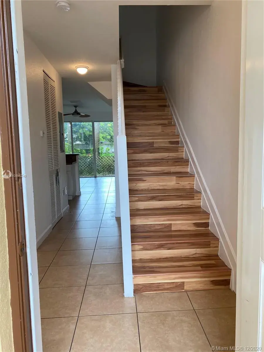 9247 SW 227th St # 2, Cutler Bay FL 33190