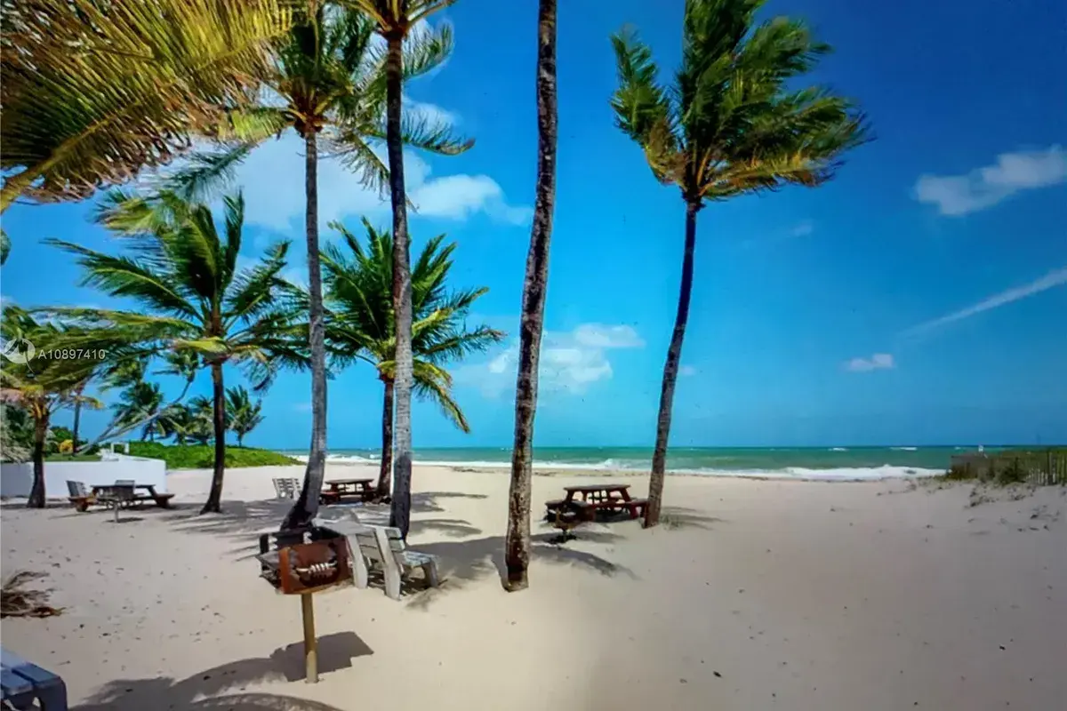 3240 Spanish River Dr, Lauderdale By The Sea FL 33062