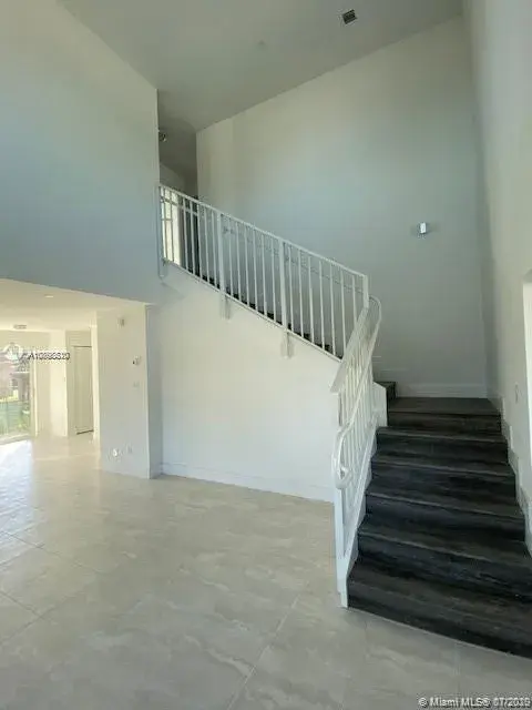 715 N 59th Ave, Hollywood FL 33021