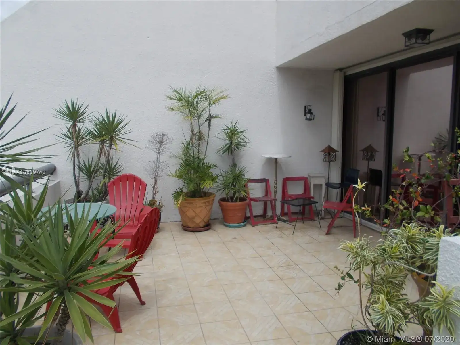 406 Poinciana Dr # 1725, Sunny Isles Beach FL 33160 photo 2