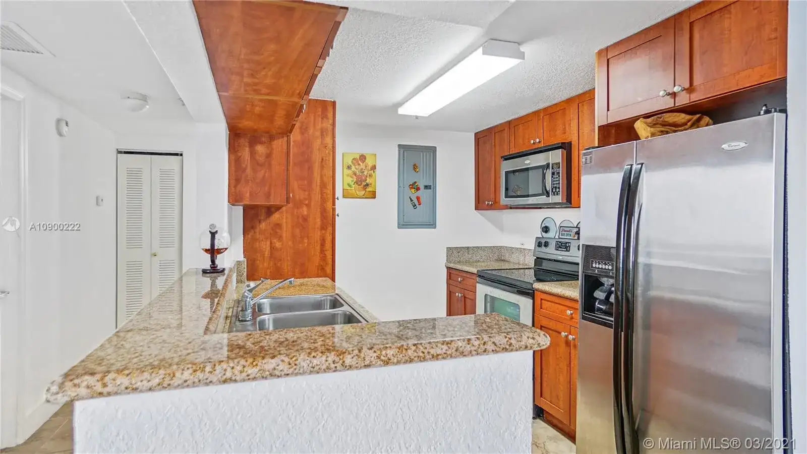 36 NW 6th Ave # 1105, Miami FL 33128 photo 3