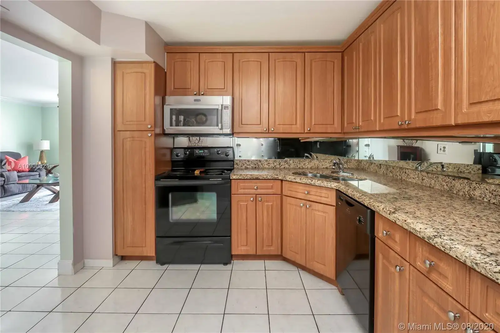 2750 NE 183rd St # 1910, Aventura FL 33160 photo 5
