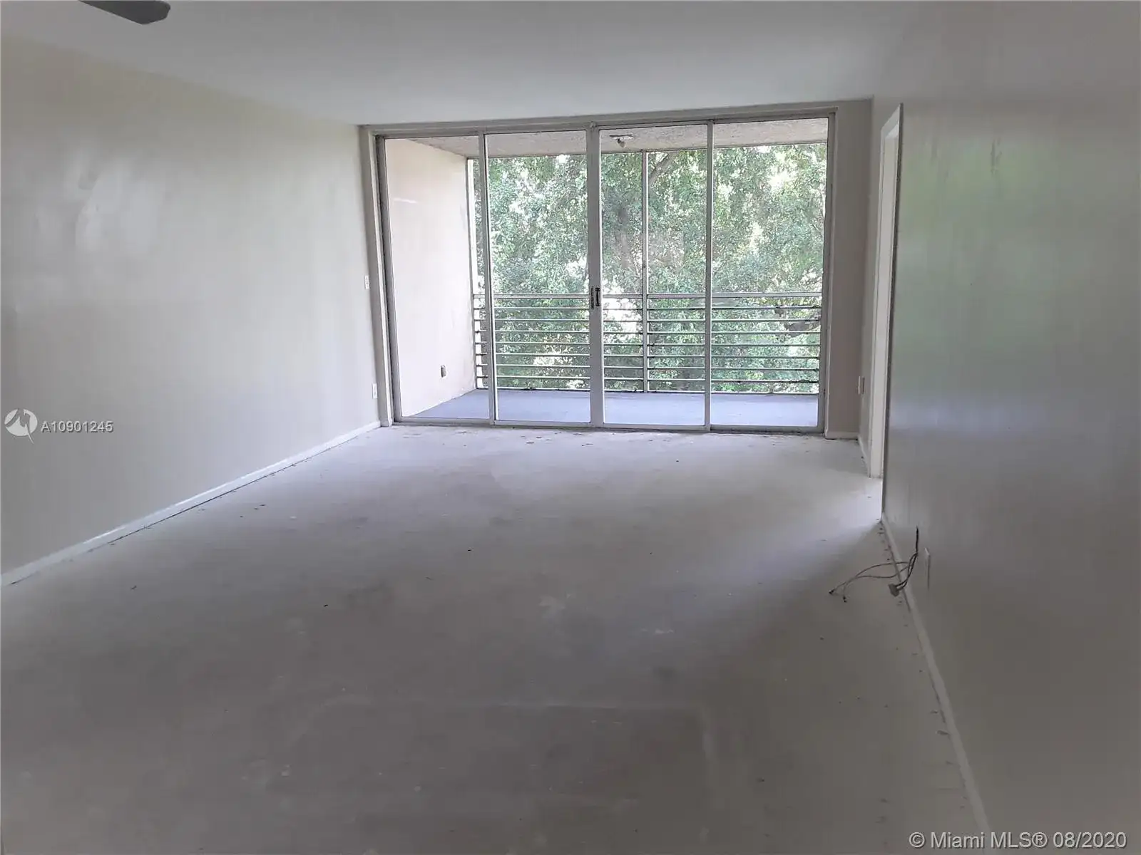 9460 Tangerine Pl # 408, Davie FL 33324 photo 2