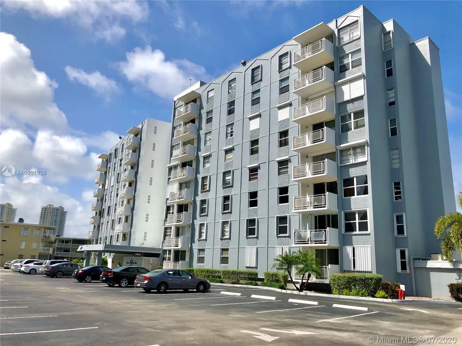 430 Golden Isles Dr # 405, Hallandale Beach FL 33009