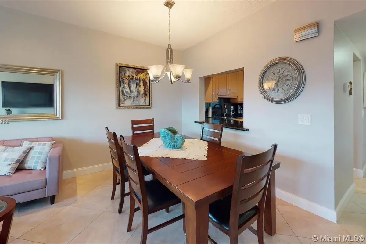 329 SE 3rd St # 402P, Hallandale Beach FL 33009