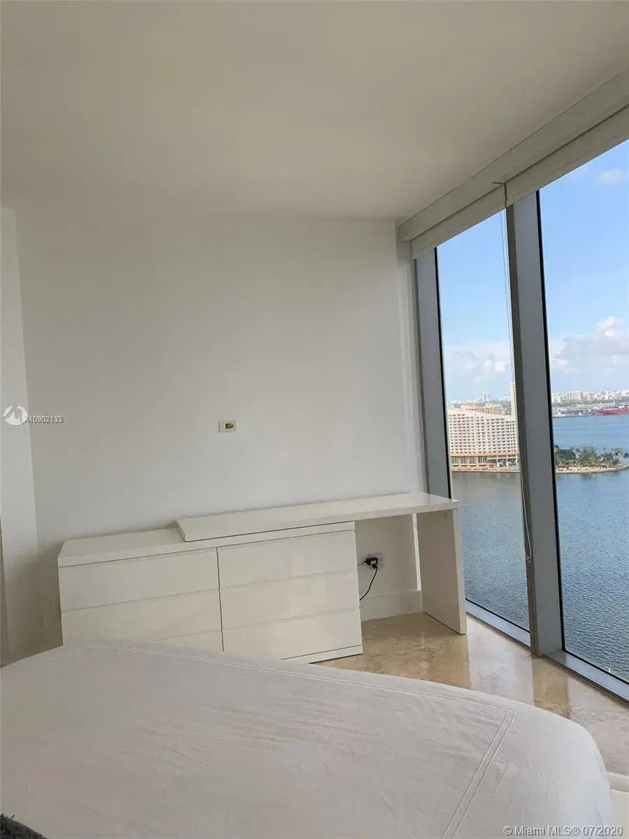 1300 Brickell Bay Dr # 2509, Miami FL 33131